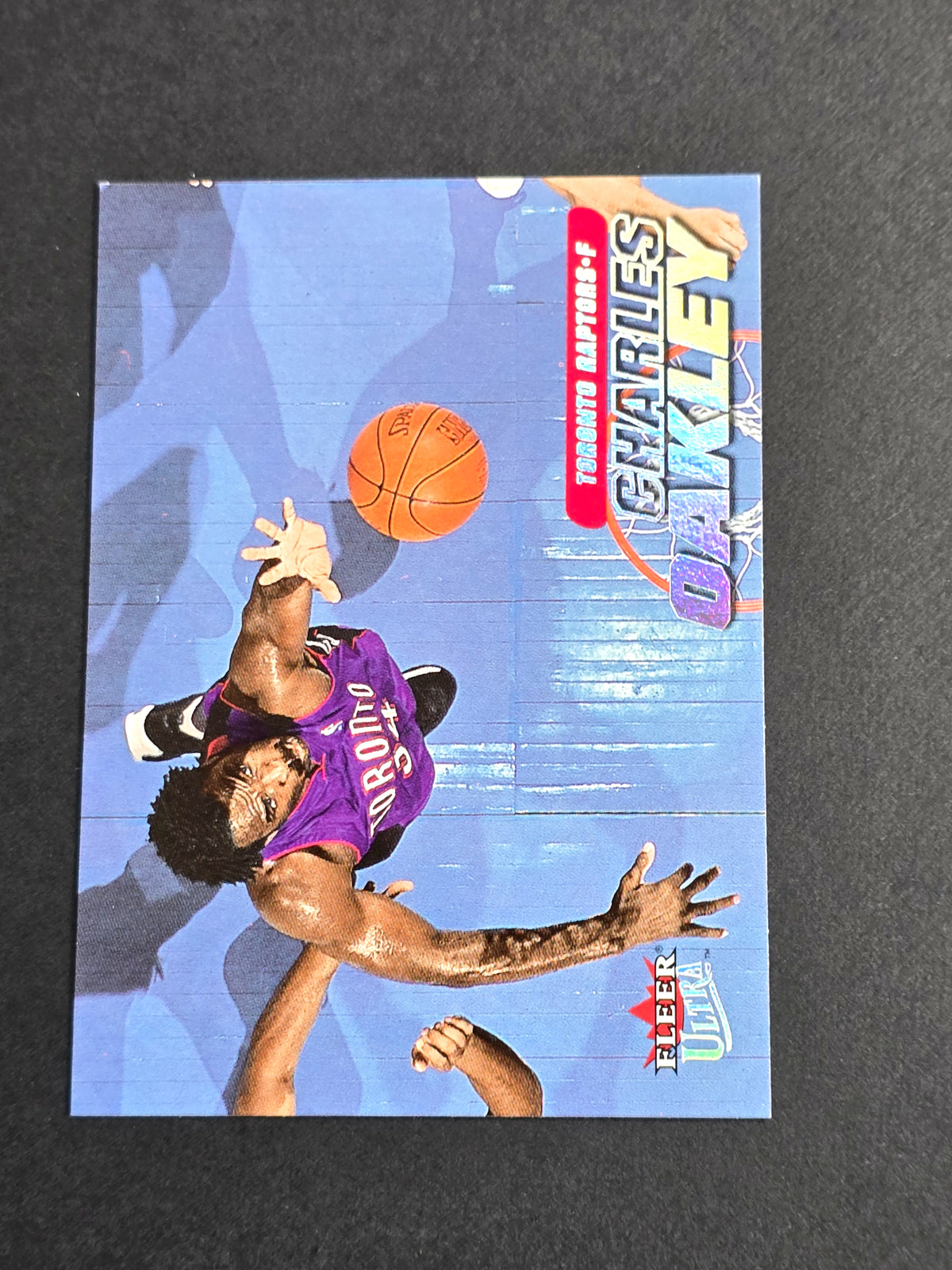 2000-01 Fleer Ultra Charles Oakley #15 Toronto Raptors NBA Basketball Card NM